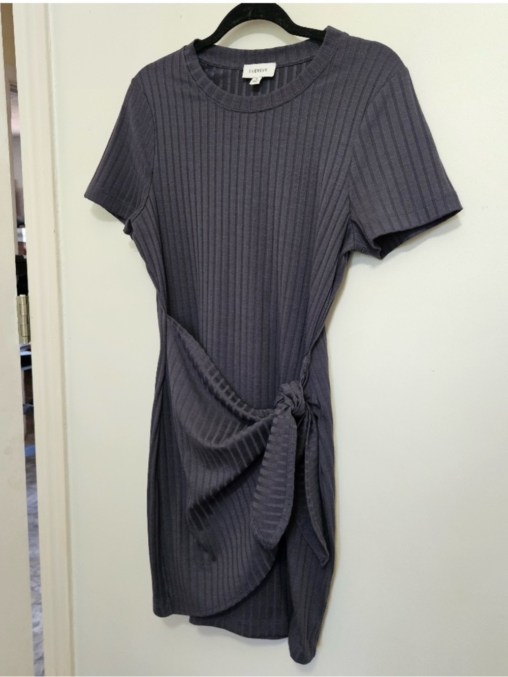 Evereve Ribbed Tie-Waist Short Sleeve Mini Dress - Charcoal